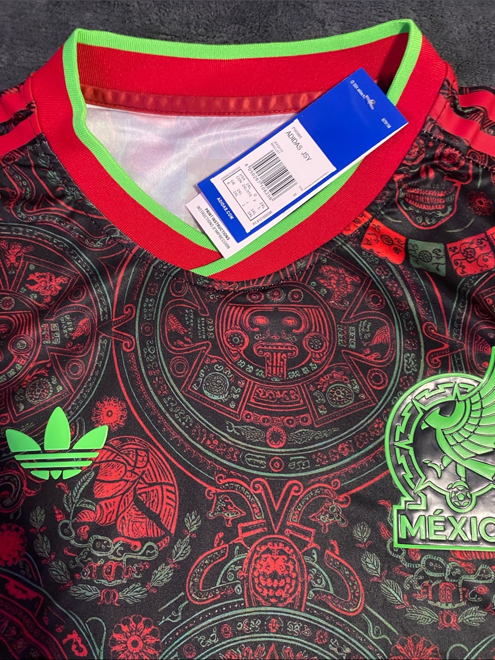 adidas Mexico Black & Red Graphic Soccer shirt - Picture 3 of 7